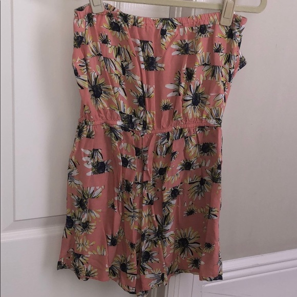 American Rag floral romper - Picture 2 of 6